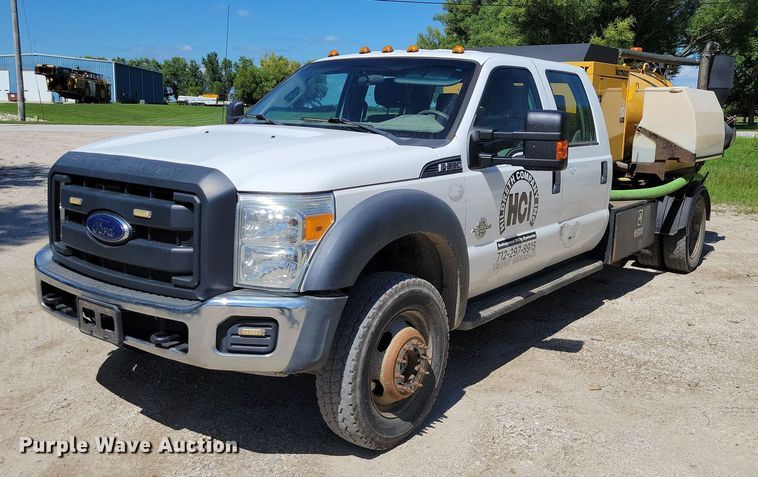 2015 Ford F550 Super Duty XL Crew Cab vacuum truck - DX7422