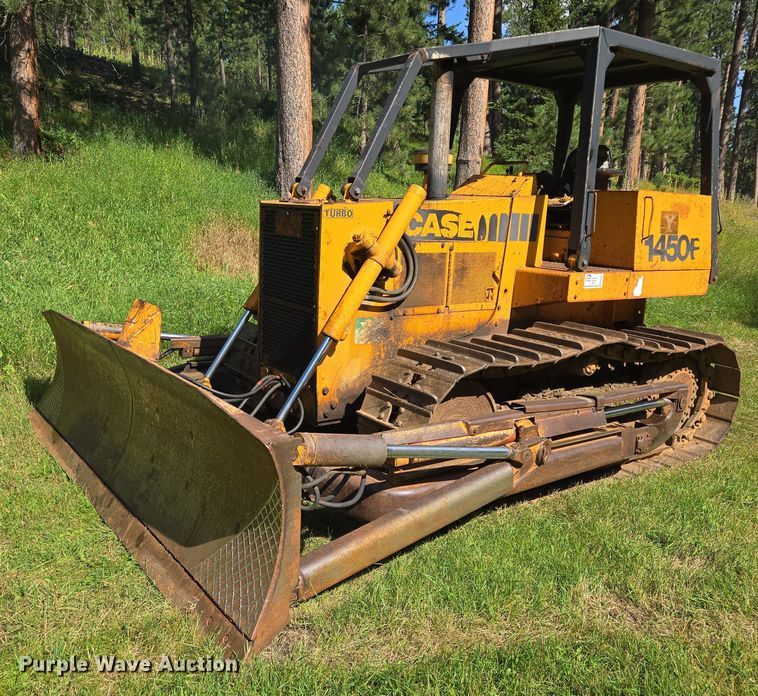 1982 Case 1450B dozer - EB1005
