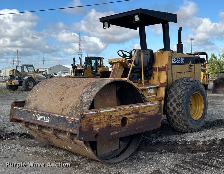 1997 Caterpillar CS-563C single drum vibratory roller - ED1481