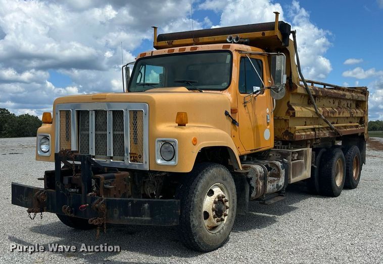 2002 International 2554 dump truck - ED2191