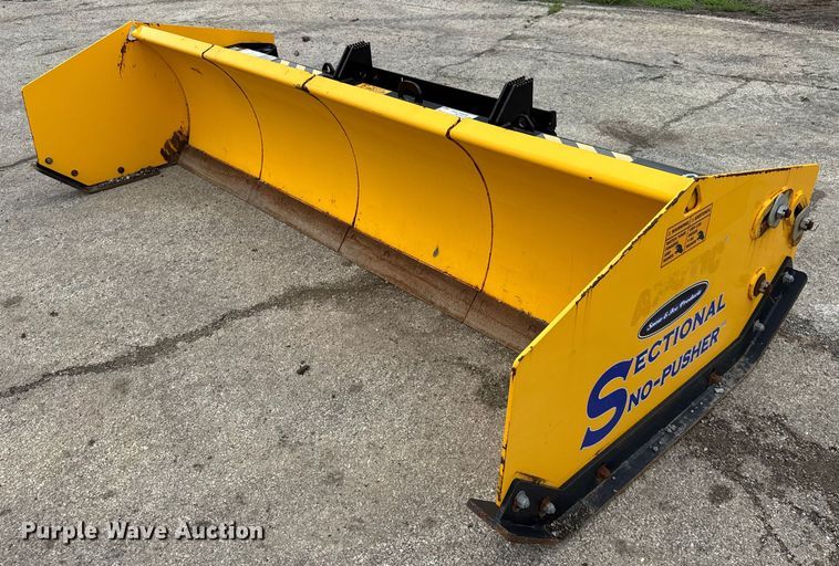 Arctic LD10.5 skid steer snow pusher - EF2125