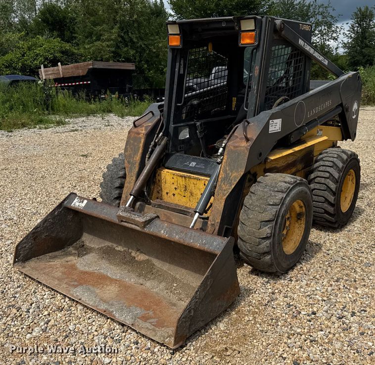 2003 New Holland LS180 skid steer loader - EF2142