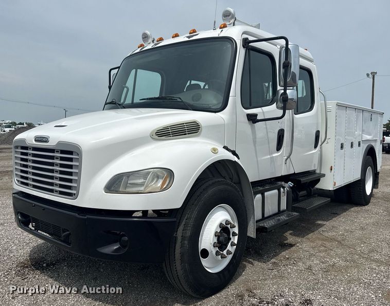 2013 Freightliner Business Class M2 Crew Cab utility / service truck - EG6034