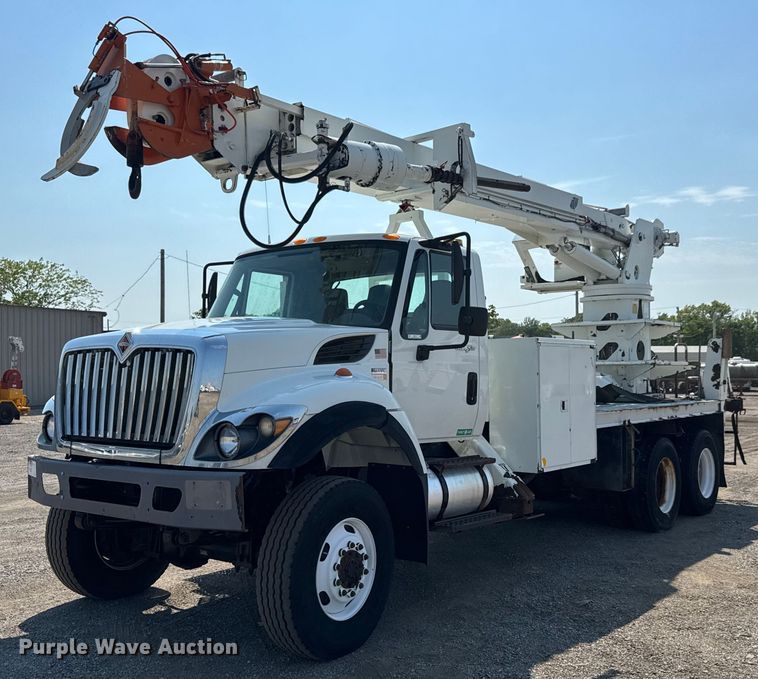 2011 International WorkStar 7400 digger derrick truck - EG6112