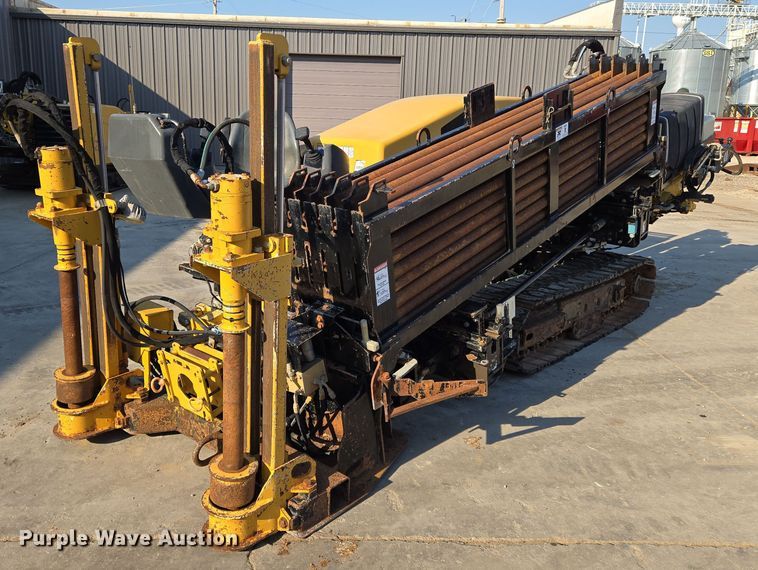 2013 Vermeer D24X40 Navigator Series II directional boring unit - EN8346