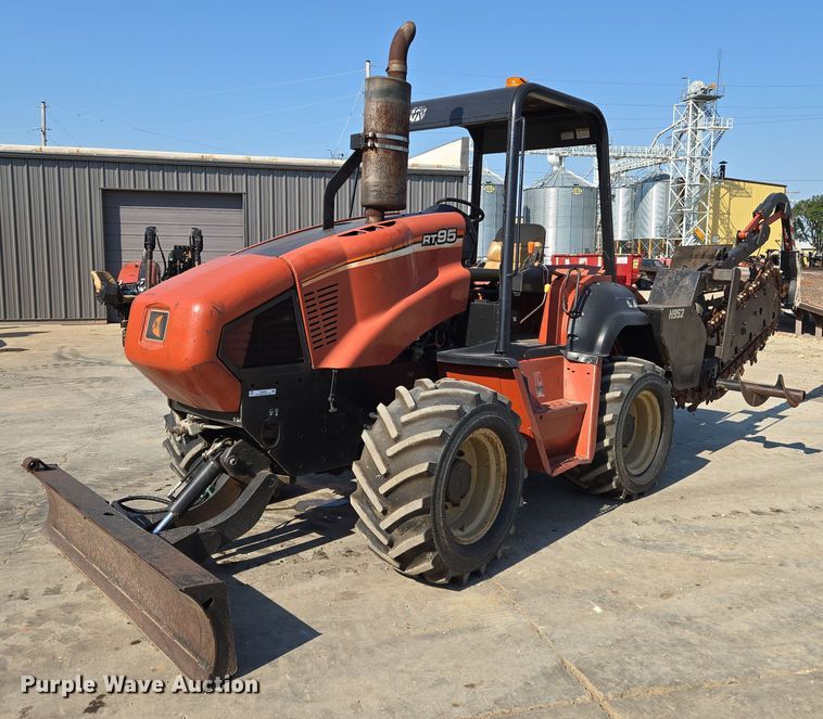 2004 Ditch Witch RT95 trencher - EN8369