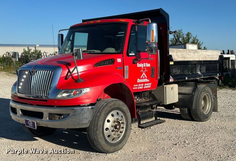 2012 International 4400  dump truck - ET3098