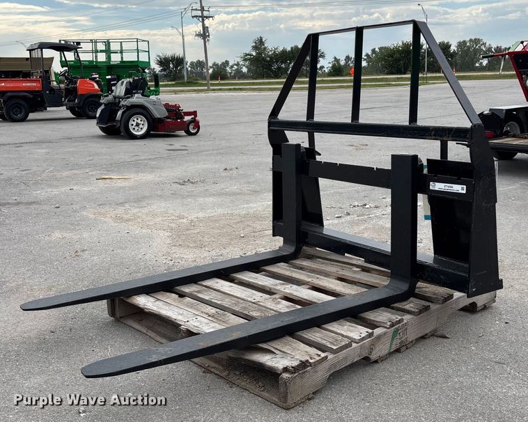 AGT SAll100 skid steer forks - ET4599