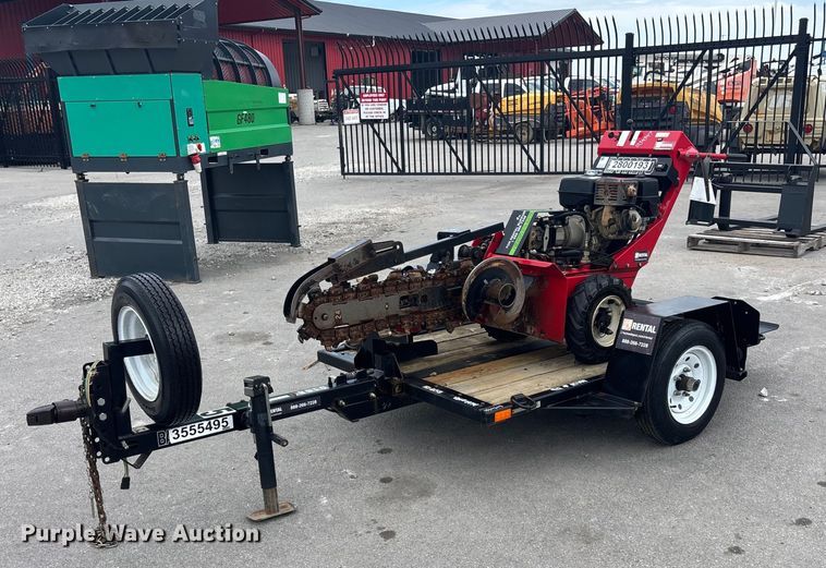 2019 Barreto M3349 trencher with trailer - ET4600