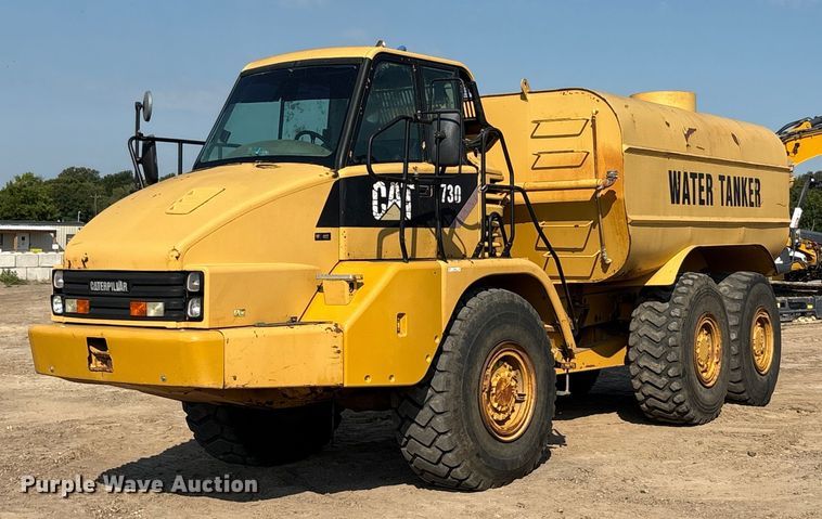 2006 Caterpillar 730 water wagon - EU0068