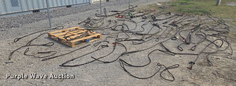 Approximately 40 rigging cables  - EV1677