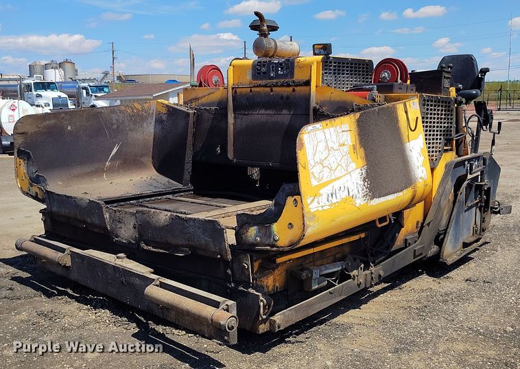 Lee-Boy 8515 paver - IP9660