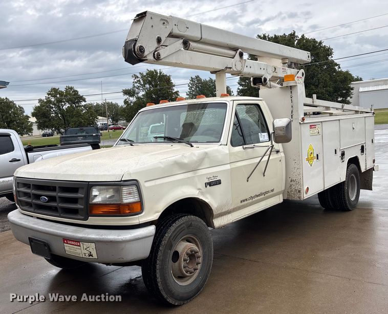 1995 Ford F450 Super Duty bucket truck - DT3420