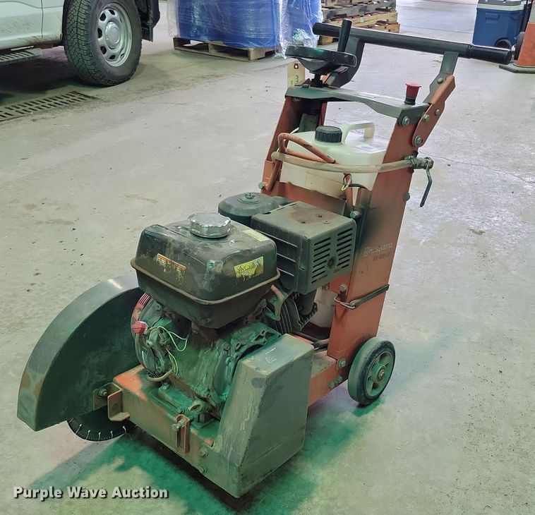 2017 Husqvarna  FS400LV concrete saw - DX7348