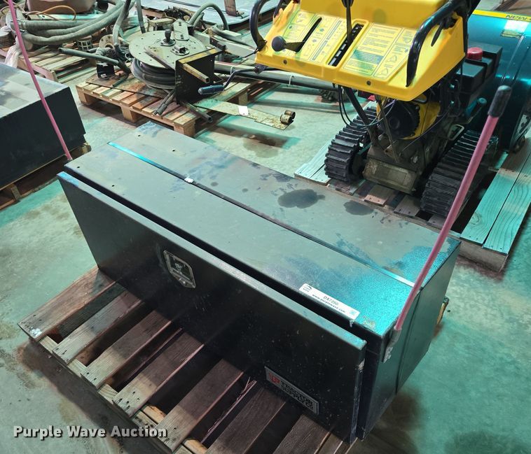 (2) toolboxes - DX7350