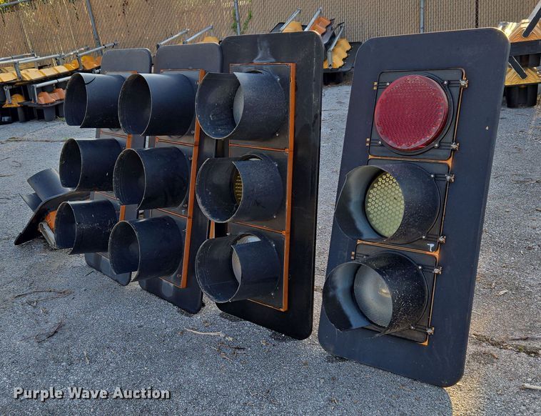 (5) traffic lights - EG8197