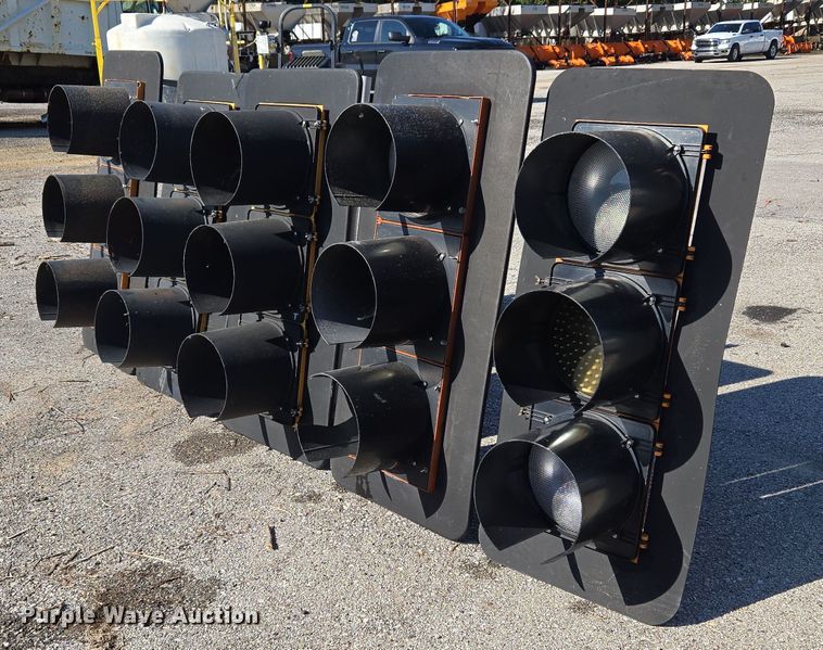 (5) traffic lights - EG8202