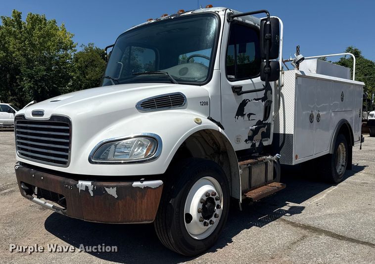 2012 Freightliner Business Class M2 utility / service truck - EG8217