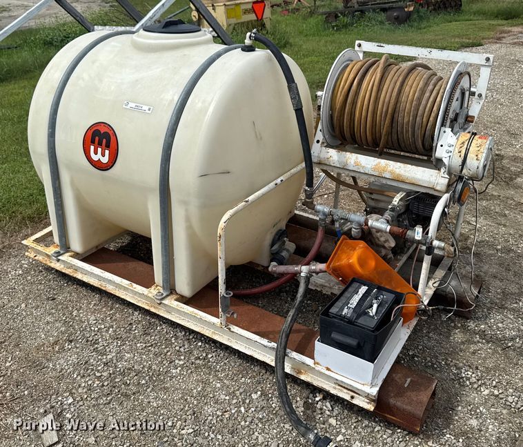 Minnesota Wanner Company turf sprayer - EM2318