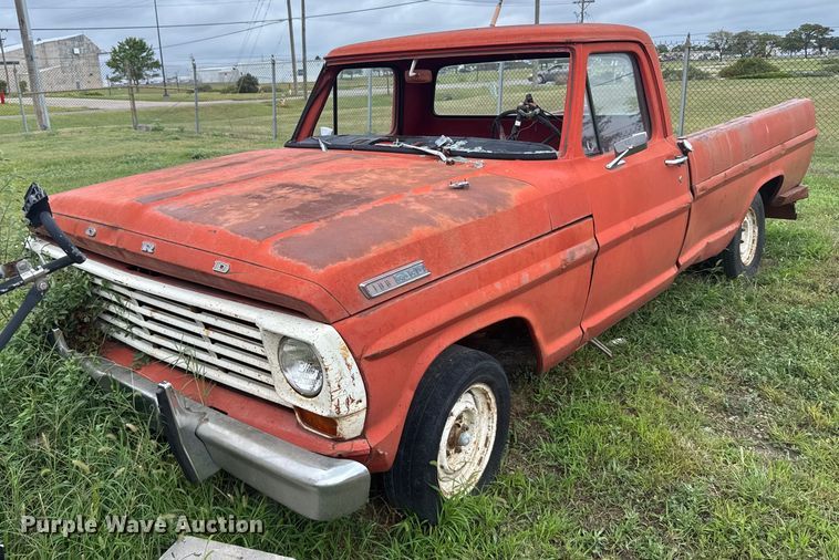 1966 Ford F100 pickup truck - ER2308