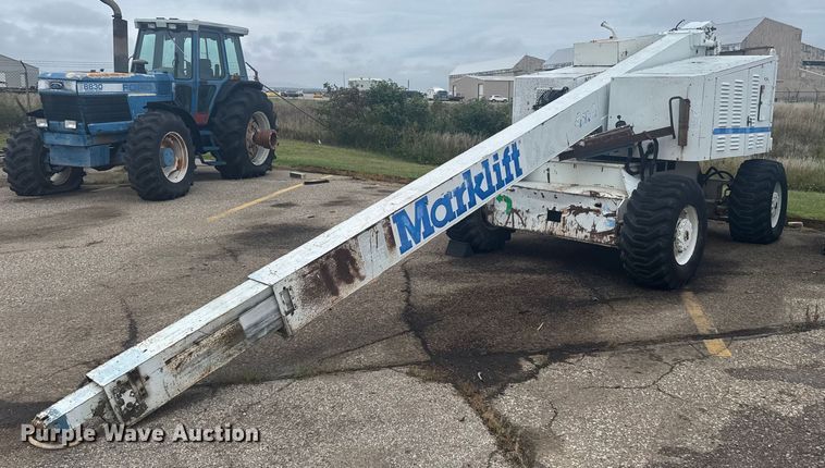 Mark Industries 62C boom lift - ER2310