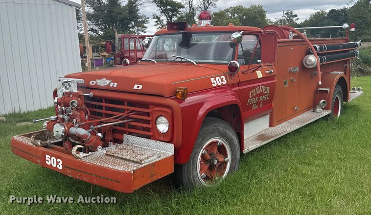 1975 Ford pumper fire truck - ER2318