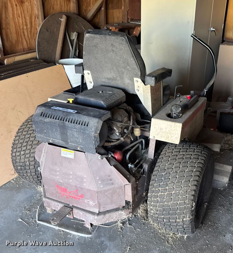 Grass hopper 225 ZTR lawn mower - ER2330