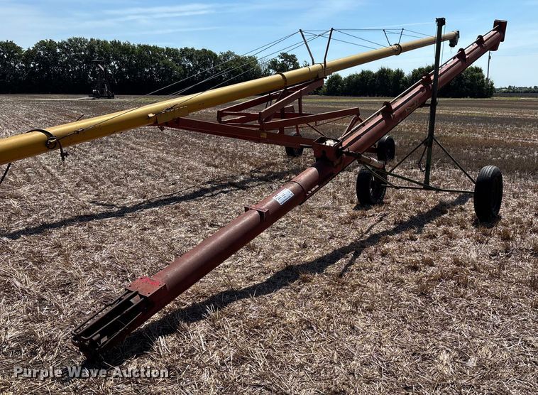 Versatile  844 auger - DT3438