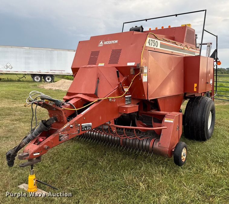 Hesston 4750 large square baler - DZ4262