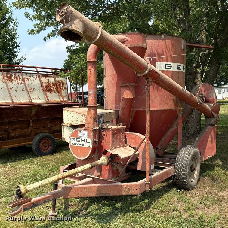 Gehl 65MX feed grinder/mixer - ED4419