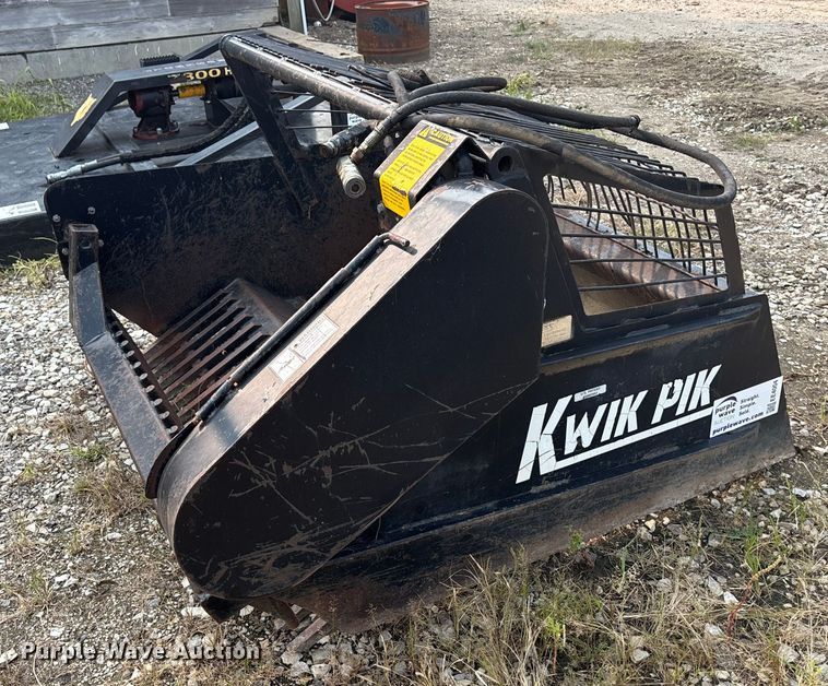 Loftness Kwik Pik 600 skid steer rock bucket - EE4004
