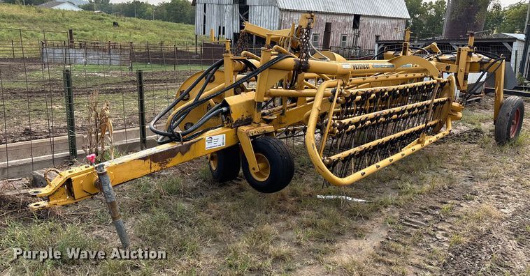 Vermeer R23 Twin Rake hay rake - EE4011