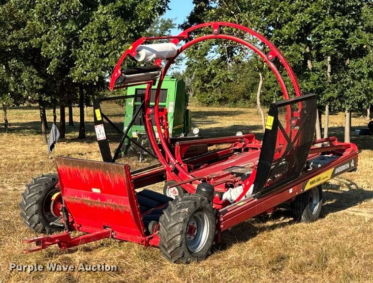 2015 Anderson NWX-660 X-Tractor bale wrapper - EN5572