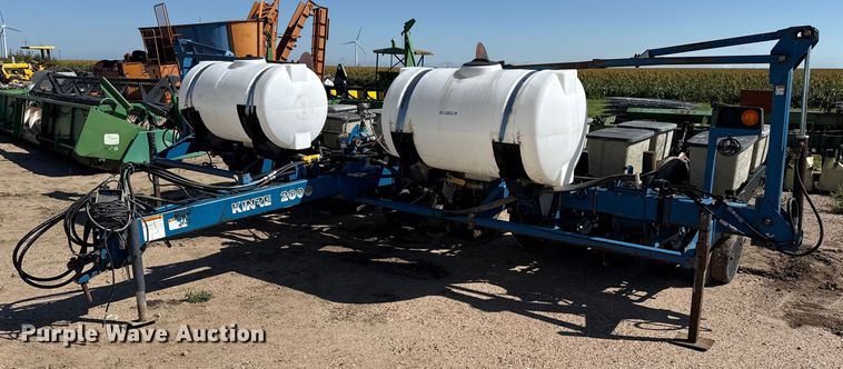 Kinze 2000 planter - EP0511