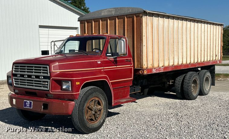 1980 Ford  grain truck - ET3104