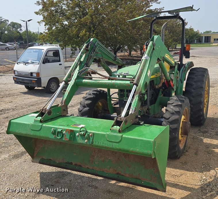 2005 John Deere 5105 MFWD tractor - EV1729
