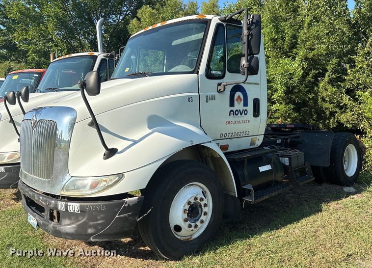 2007 International 8600 semi truck - EM0603