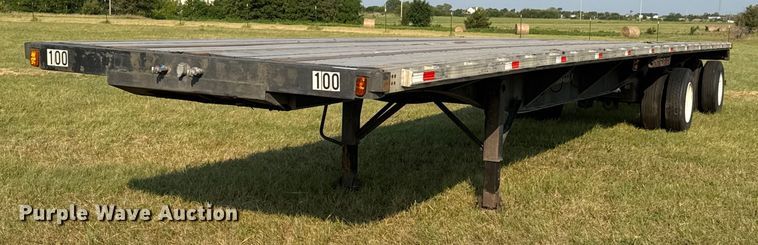 1995 Utility  flatbed trailer - EM8066