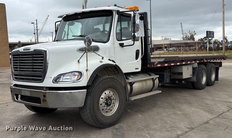 2009 Freightliner Business Class M2 rollback truck - ET4504