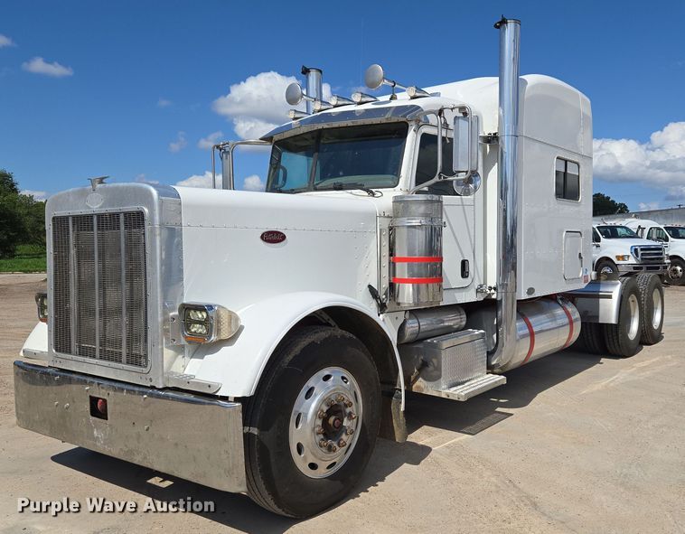 2007 Peterbilt 379 semi truck - EU3644