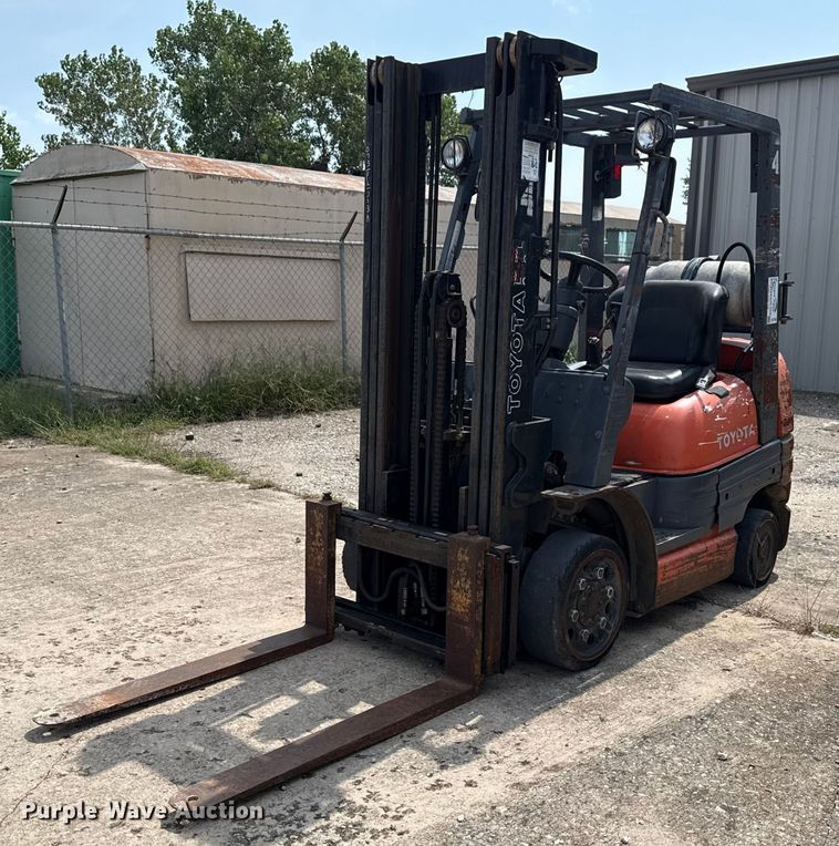 Toyota 42-6FGCU25 Forklifts For Sale | Purple Wave Auction