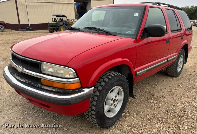 2000 Chevrolet Blazer LS SUV - DO2237