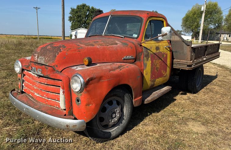 1951 GMC flatbed pickup truck - DW6619