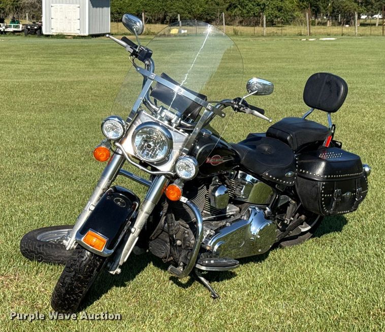 2007 Harley-Davidson Heritage Softail Classic motorcycle - DX5756