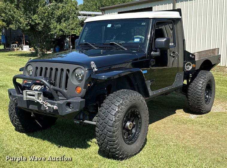 2007 Jeep Wrangler flatbed pickup truck - DX5757