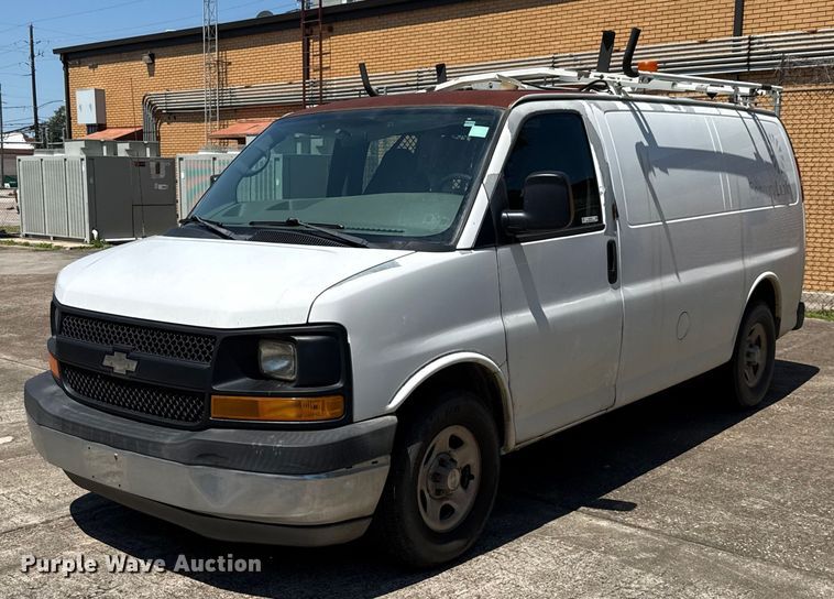 2007 Chevrolet Express 1500 van - DX5758