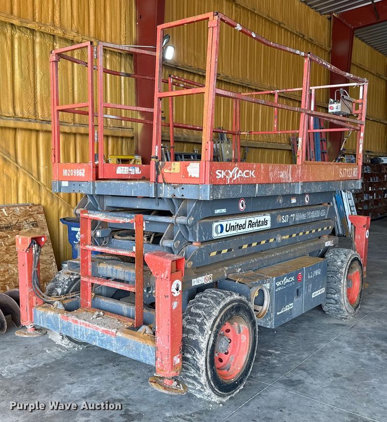 Skyjack SJ7127 scissor lift - DZ8964