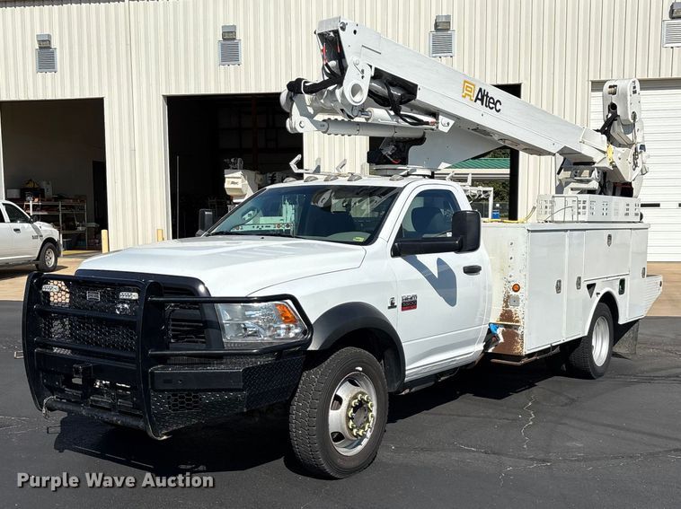 2012 Dodge Ram 5500 bucket truck - ED2216