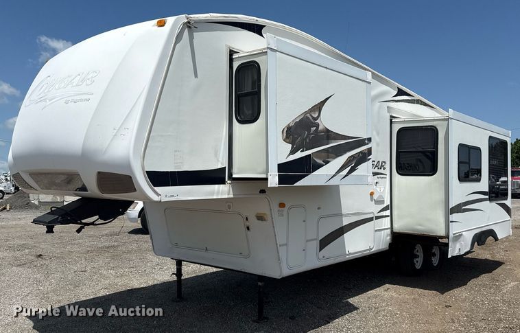 2008 Keystone Cougar camper - EG5986