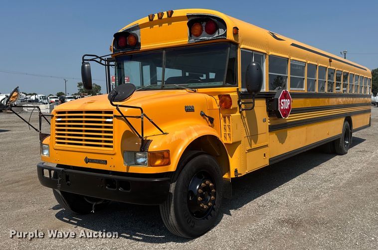 2003 International 3800 school bus - EG6107